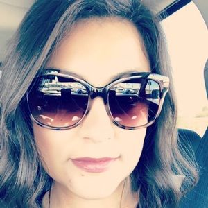 Meet your Posher, Jeanette